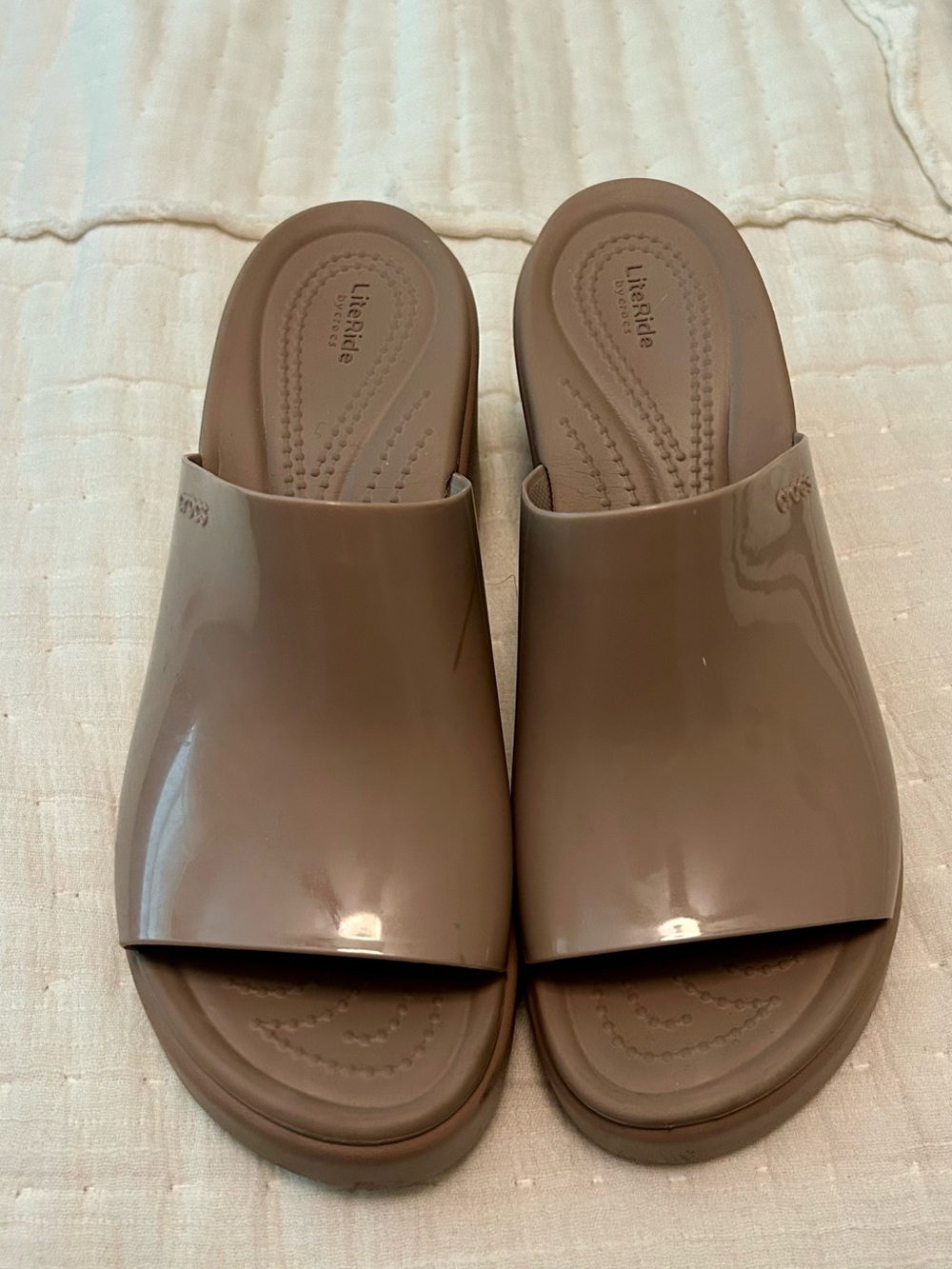 Crocs Chunky Heeled Mule Sandal